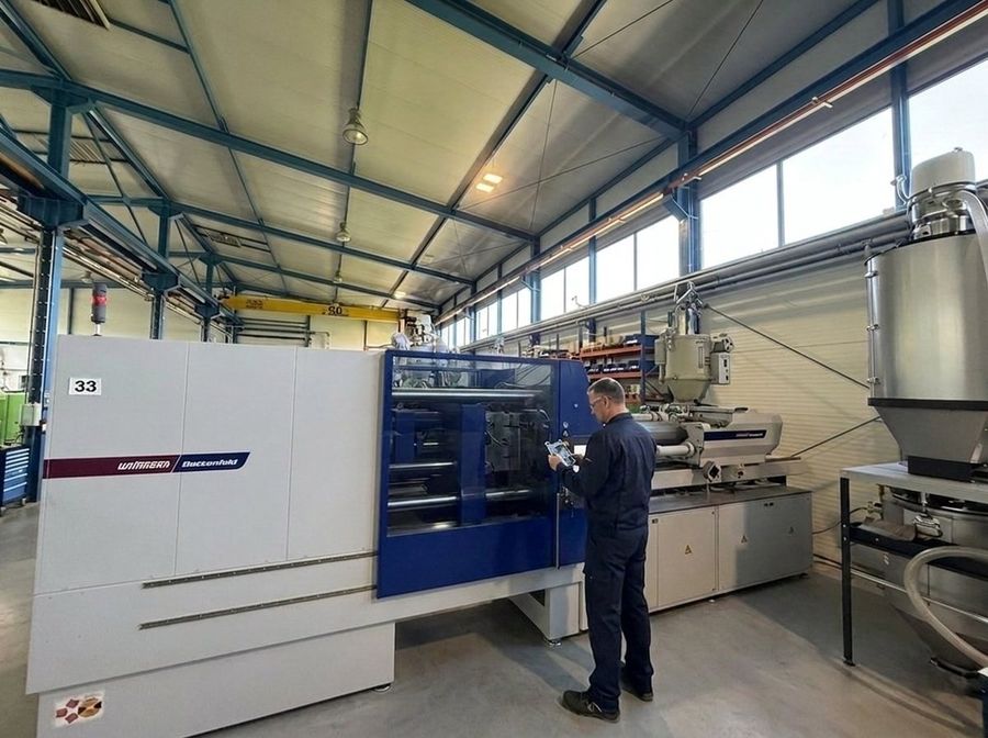 Wittmann Battenfeld SmartPower 350/3400 · 350 t